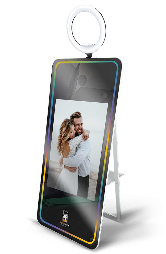 Selfie Station Photobooth Mirror Features